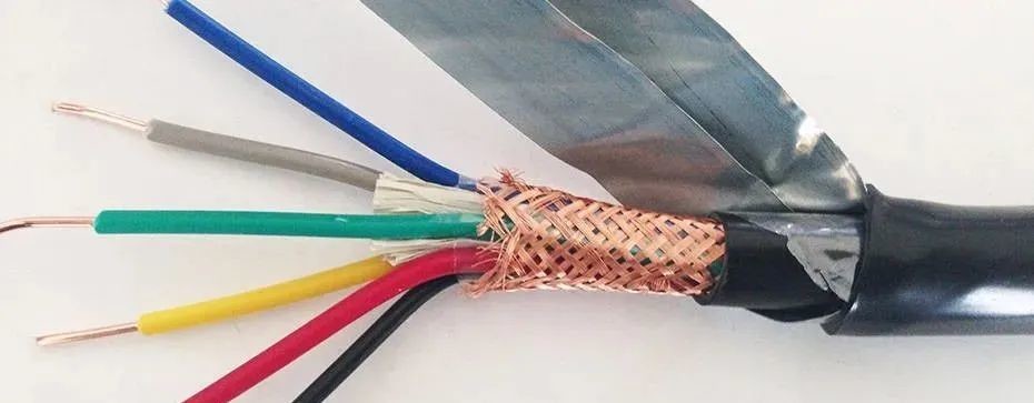 Wat is een afgeschermde kabel?