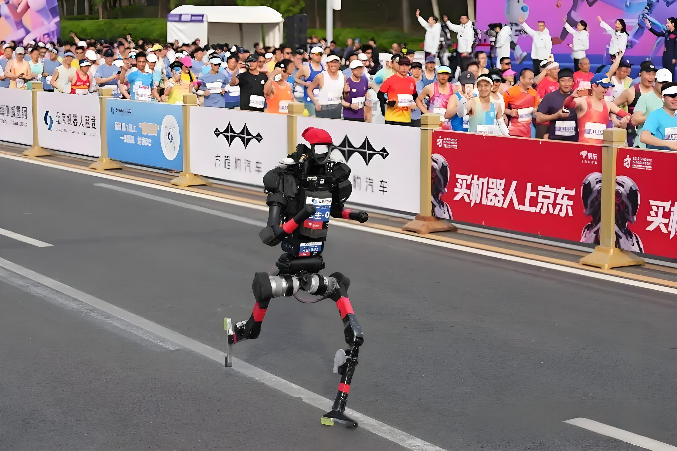 Robots winnen halve marathon, kabelindustrie bereikt nieuwe hoogten